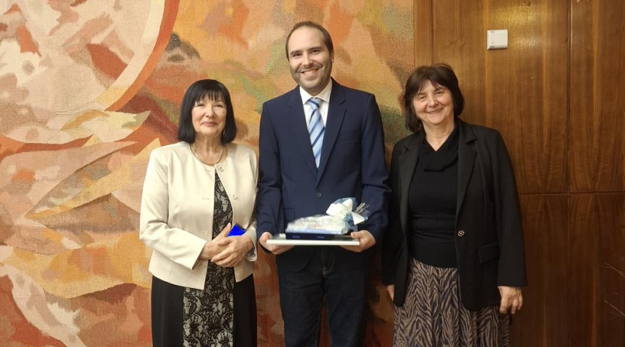 Fejléc borítóképe.