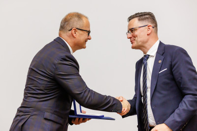 Ennek a képnek nincs leírása.