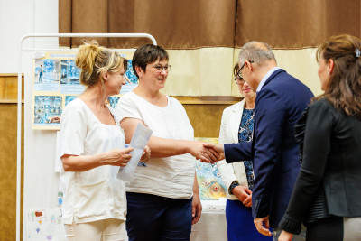 Ennek a képnek nincs leírása.