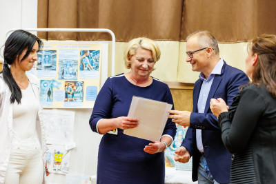 Ennek a képnek nincs leírása.