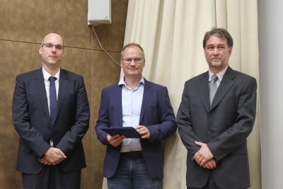Ennek a képnek nincs leírása.