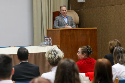 Ennek a képnek nincs leírása.