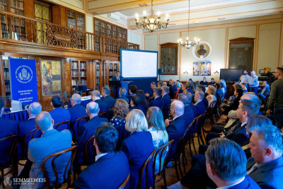 Ennek a képnek nincs leírása.