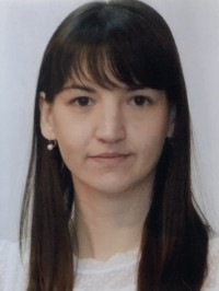 Dr.  Varga Zsófia profilképe.