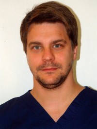 Dr.  Pintér Gábor profilképe.