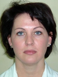 Dr.  Séra Brigitta profilképe.