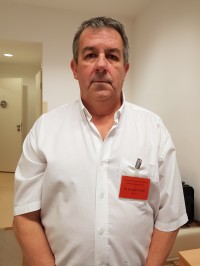 Dr.  Bogáth Csaba profilképe.