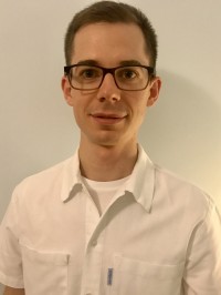 Dr.  Koczka Dániel profilképe.