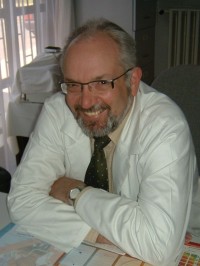 Prof. Dr.  Engert  Zoltán Vendel PhD., Msc, címzetes egyetemi tanár profilképe.