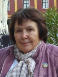 Dr.  Márkuly Éva profilképe.