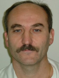 Dr.  Hajós György profilképe.