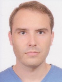 Dr.  Farkas Gábor profilképe.