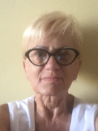 Dr.  Zilahi Lívia profilképe.
