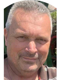 Dr.  Józsa István Béla profilképe.