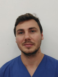 Dr.  Delne Attila profilképe.