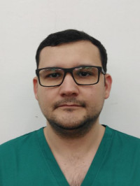 Dr.  Takács Bence profilképe.